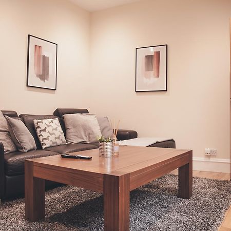 Apartment A Aberdeen Ngoại thất bức ảnh